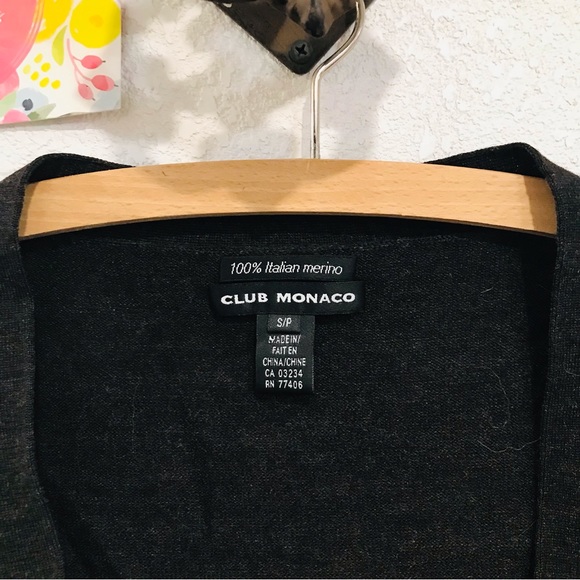 Club Monaco 100% Italian Merino Button Down Women Gray Cardigan Sz S - Picture 4 of 9